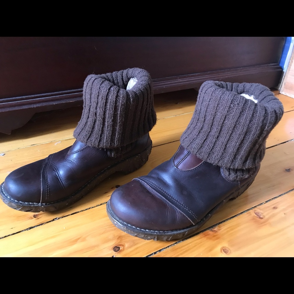 El Naturalista ankle bootie with knit stocking